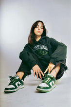 Načíst obrázek do prohlížeče Galerie, &quot;Butterfly&quot; Hoodie Varsity Green
